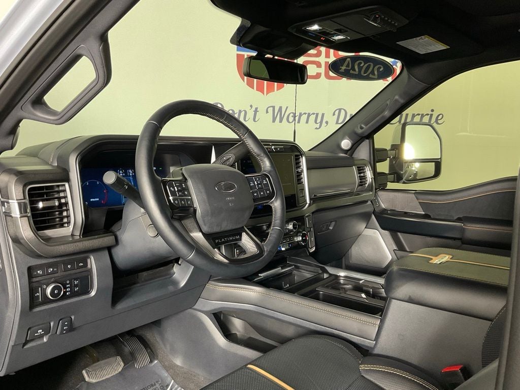 2024 Ford F-350SD Platinum ***GOLD CERTIFIED***