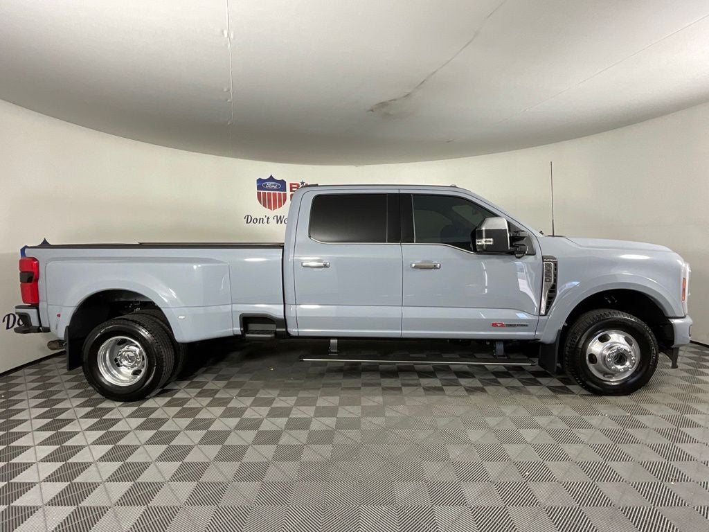 2024 Ford F-350SD Platinum ***GOLD CERTIFIED***