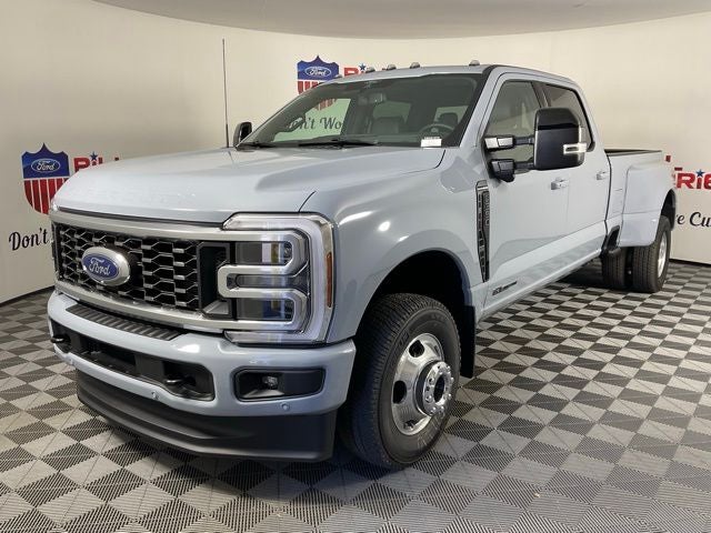 2026 Ford F-350SD Platinum DRW