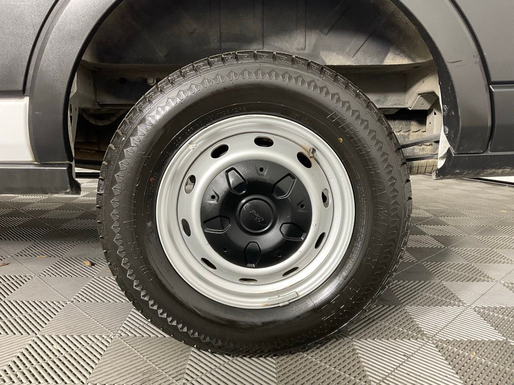 2024 Ford Transit-250 MEDIUM ROOF 148'' WHEEL BASE ***GOLD CERTIFIED***