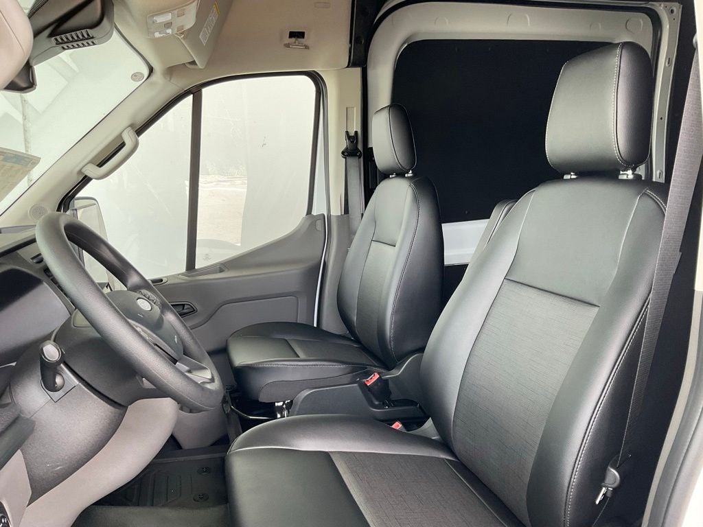 2027 Ford Transit-250 Base