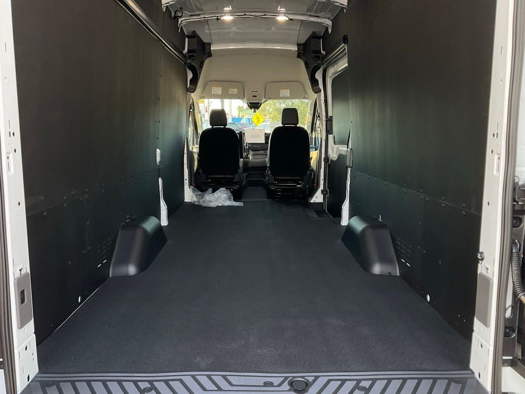 2027 Ford Transit-350 Base