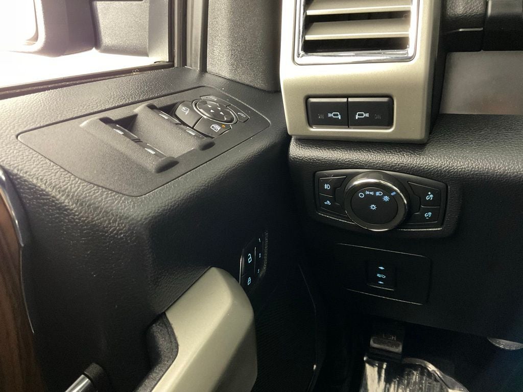 2016 Ford F-150 Lariat ***PRE AUCTION SALE***