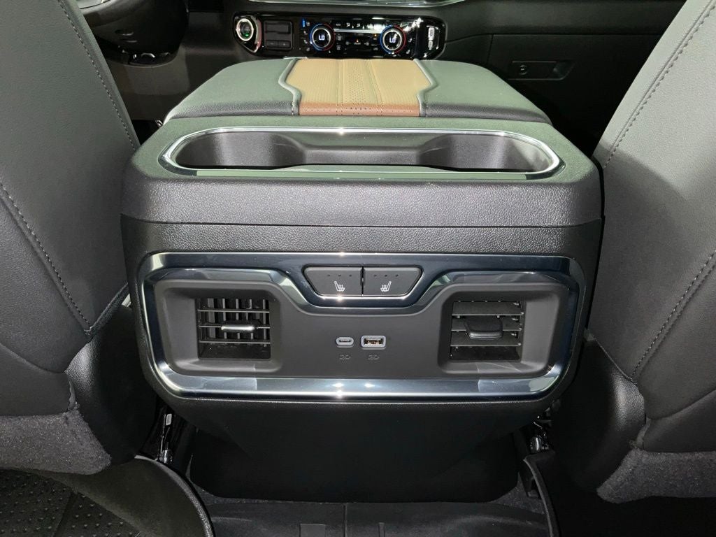 2024 Chevrolet Silverado 1500 High Country ***BLUE CERTIFIED***