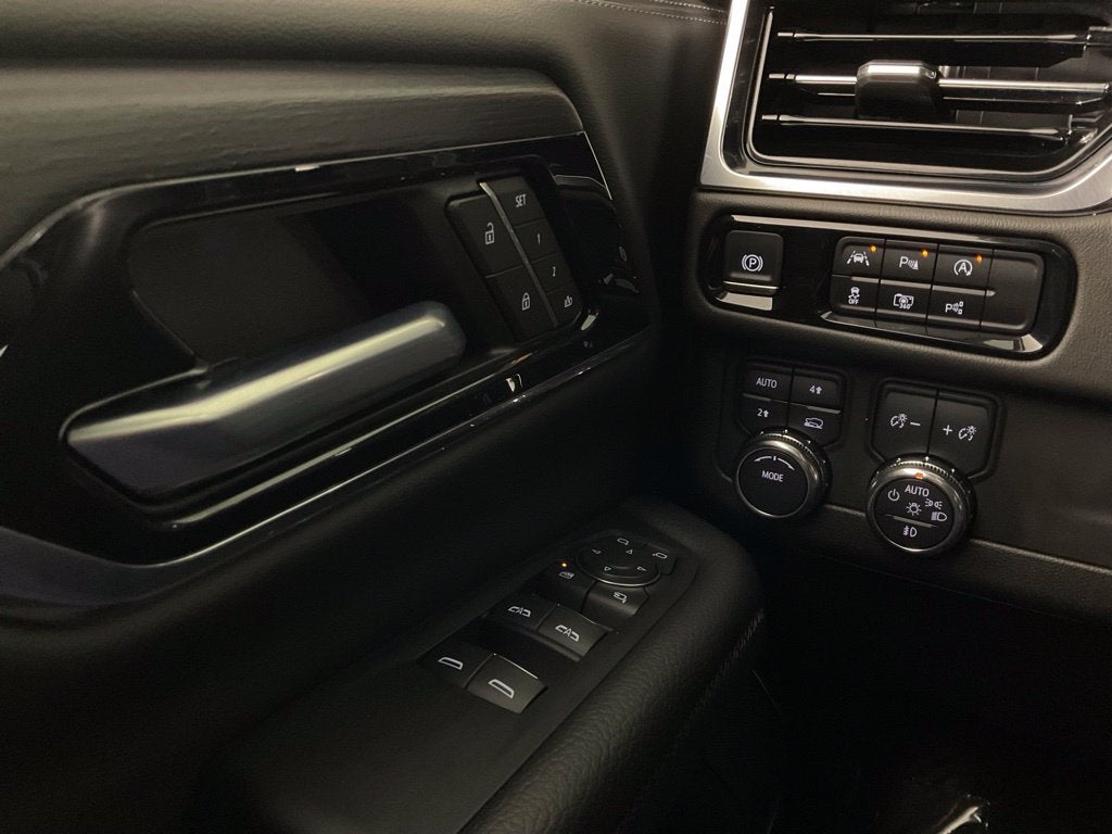 2025 GMC Yukon Denali ***BLUE CERTIFIED***