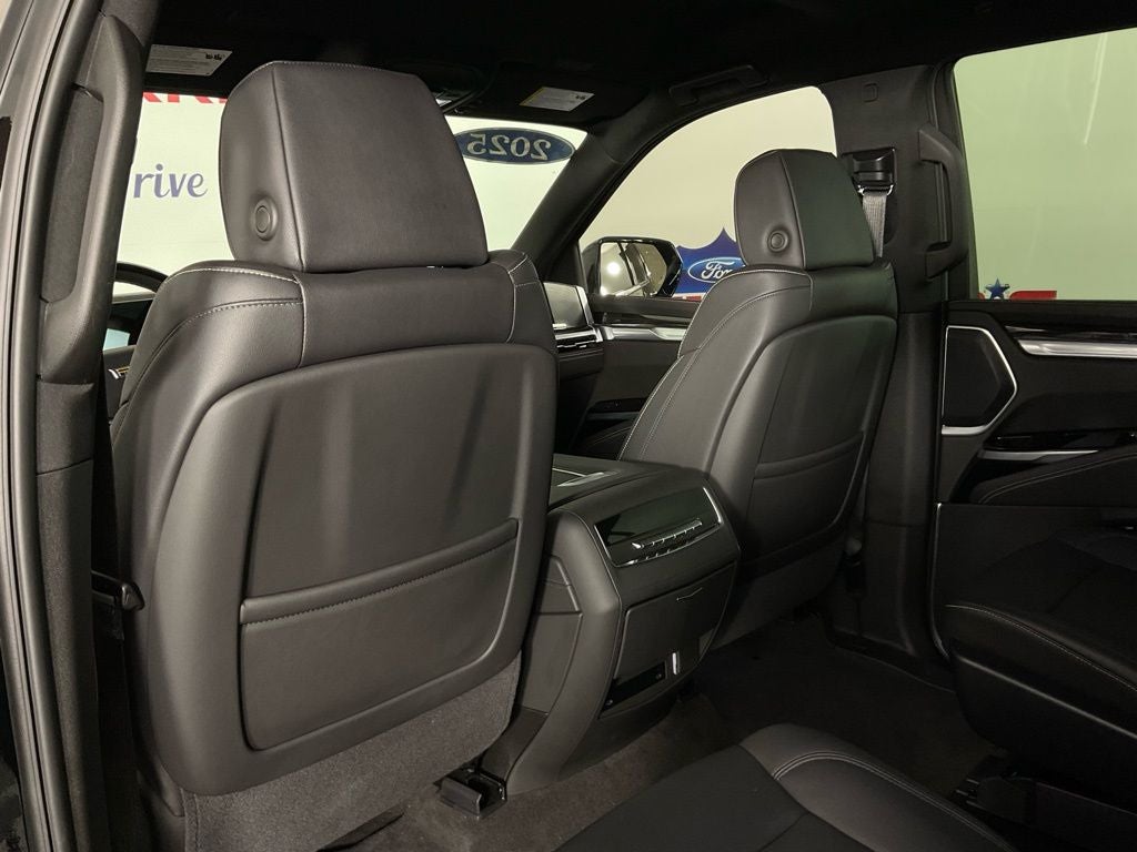 2025 Cadillac Escalade Luxury ***BLUE CERTIFIED***