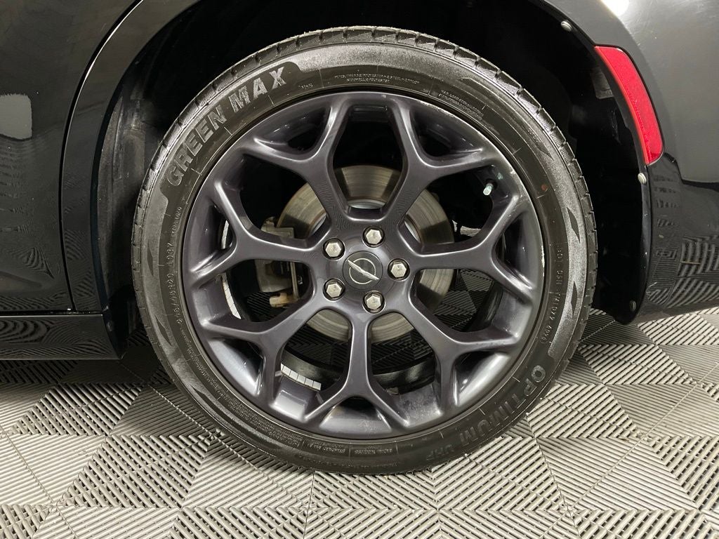 2020 Chrysler 300 S ***BLUE CERTIFIED***