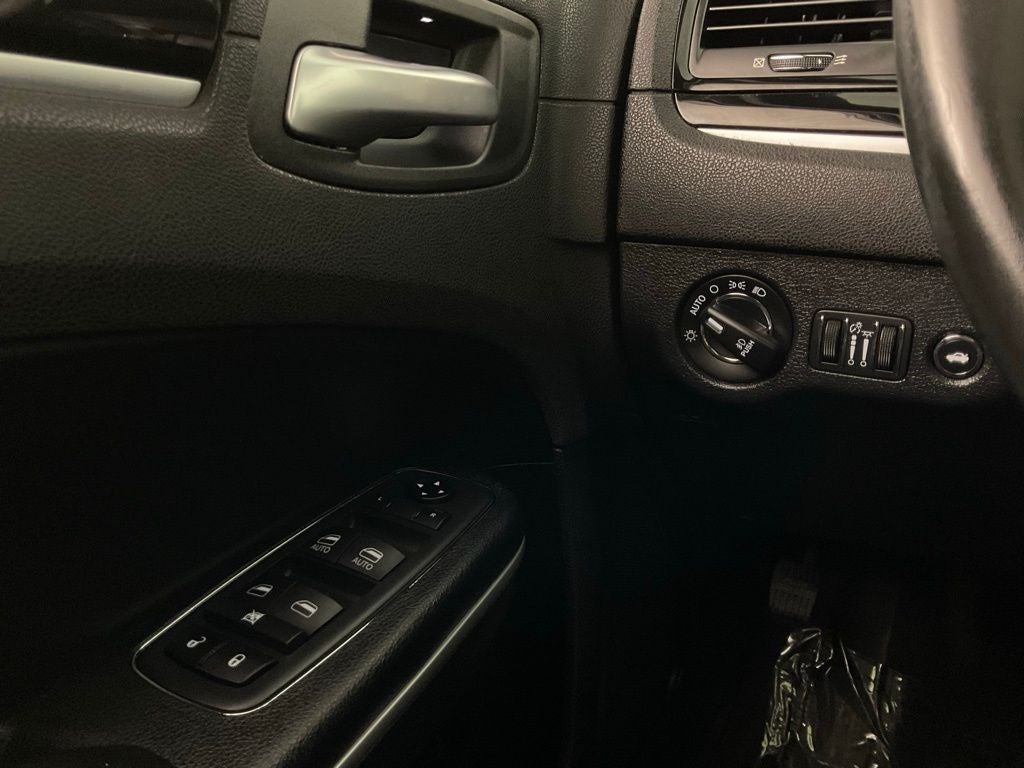 2020 Chrysler 300 S ***BLUE CERTIFIED***