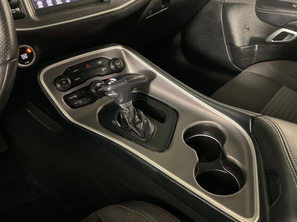 2022 Dodge Challenger SXT ***BLUE CERTIFIED***