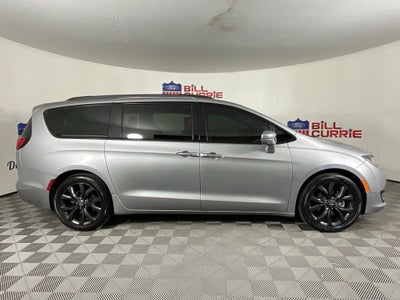 2020 Chrysler Pacifica Limited ***BLUE CERTIFIED***