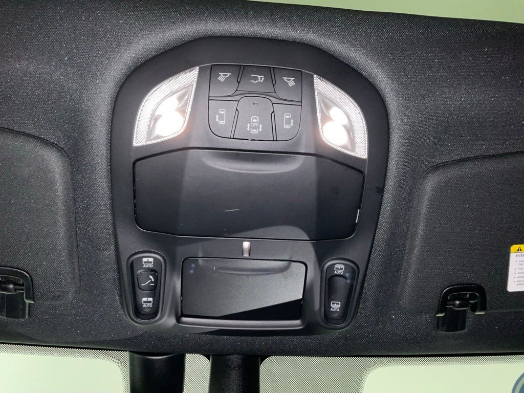 2020 Chrysler Pacifica Limited ***BLUE CERTIFIED***