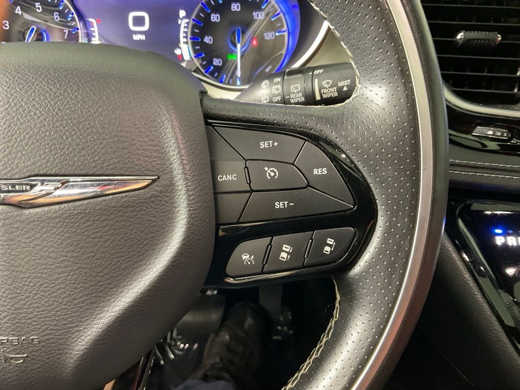 2020 Chrysler Pacifica Limited ***BLUE CERTIFIED***