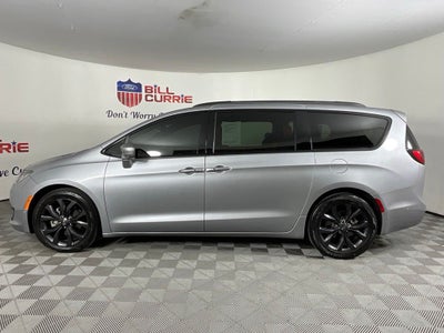 2020 Chrysler Pacifica Limited ***BLUE CERTIFIED***