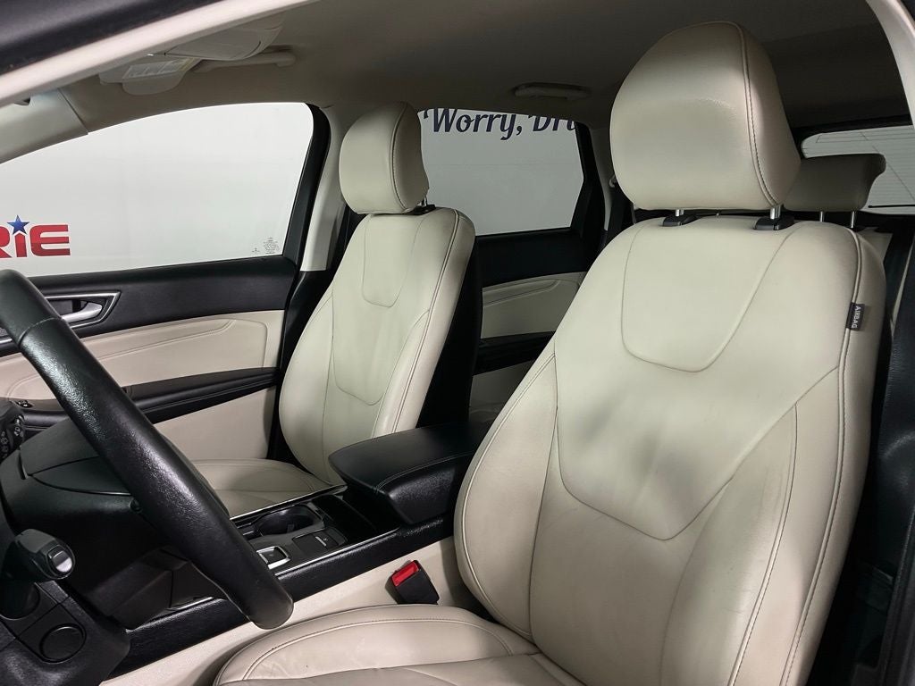 2019 Ford Edge Titanium ***BLUE CERTIFIED***