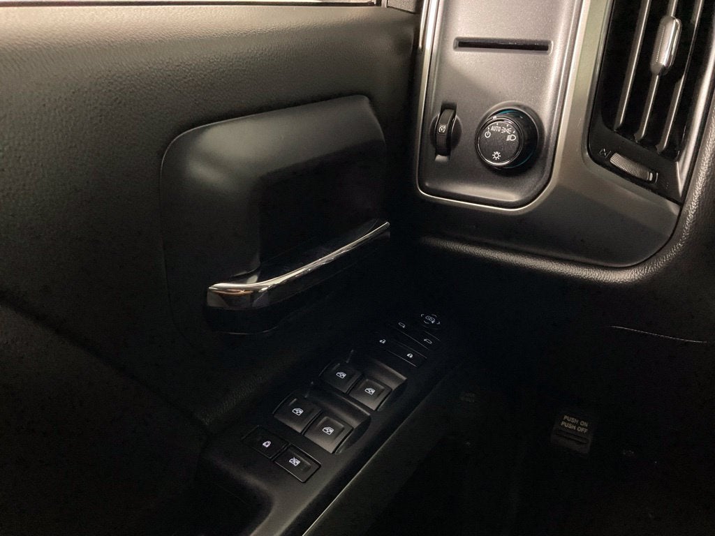 2019 Chevrolet Silverado 1500 LD LT ***BLUE CERTIFIED***