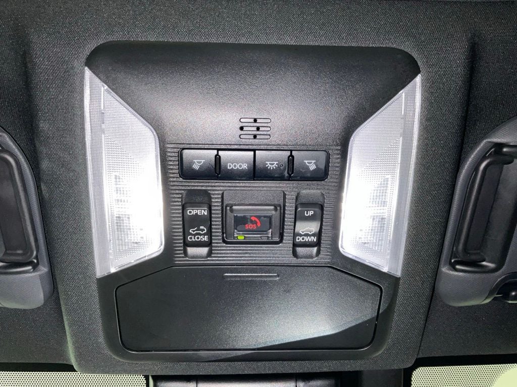 2023 Toyota RAV4 Hybrid XSE ***BLUE CERTIFIED***