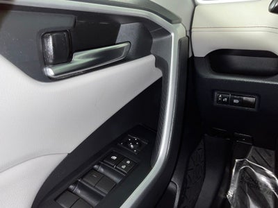 2020 Toyota RAV4 XLE ***BLUE CERTIFIED***