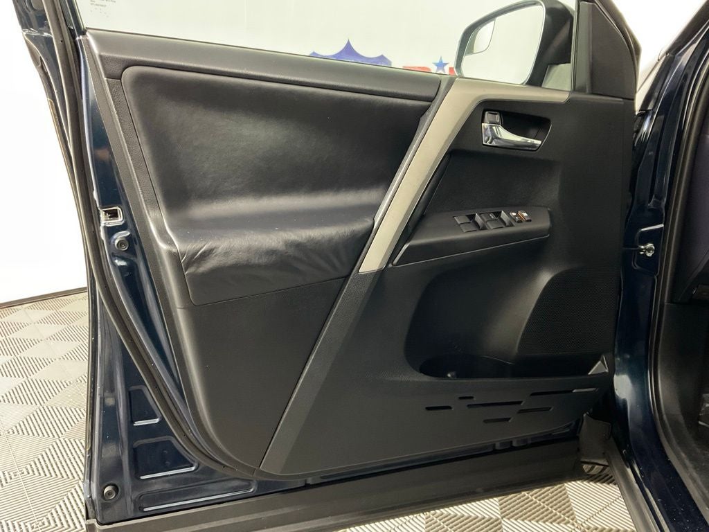 2017 Toyota RAV4 XLE ***BLUE CERTIFIED***