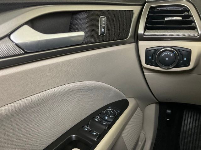 2017 Ford Fusion SE ***BLUE CERTIFIED***