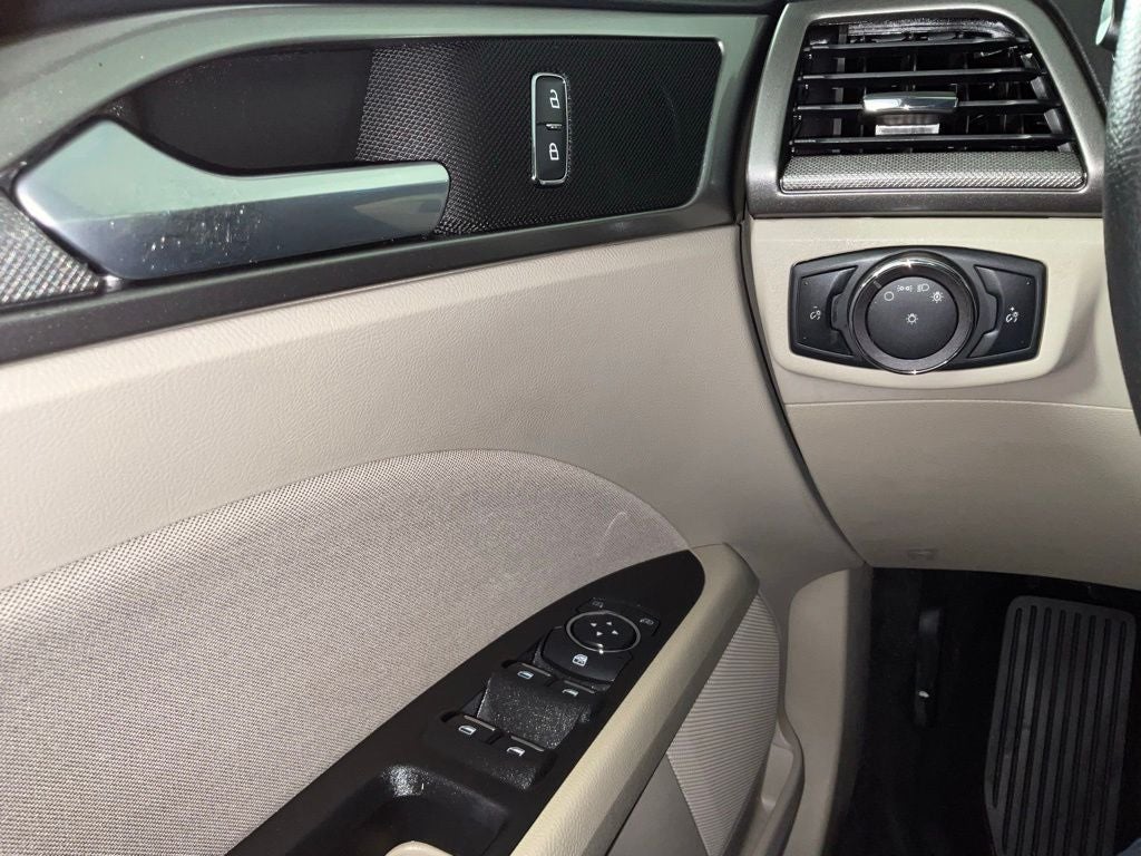 2019 Ford Fusion SE ***BLUE CERTIFIED***
