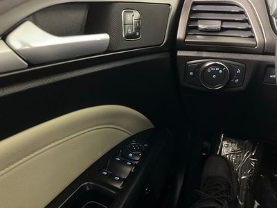 2017 Ford Fusion Hybrid Titanium ***BLUE CERTIFIED***