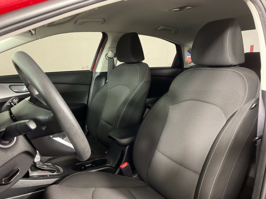 2023 Kia Forte LXS ***BLUE CERTIFIED***