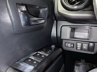 2018 Toyota Tacoma TRD Off-Road V6***BLUE CERTIFIED***