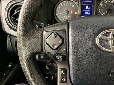 2018 Toyota Tacoma TRD Off-Road V6***BLUE CERTIFIED***