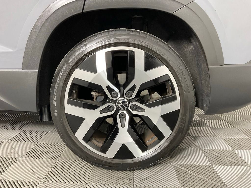 2023 Volkswagen Taos 1.5T SEL ***BLUE CERTIFIED***
