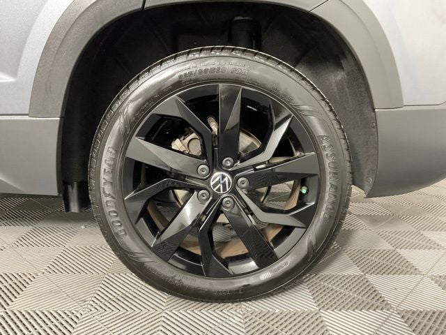 2023 Volkswagen Taos 1.5T SE ***BLUE CERTIFIED***