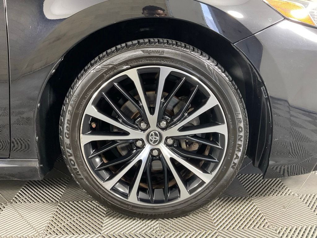 2018 Toyota Camry SE ***BLUE CERTIFIED***