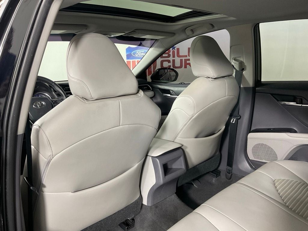 2018 Toyota Camry SE ***BLUE CERTIFIED***
