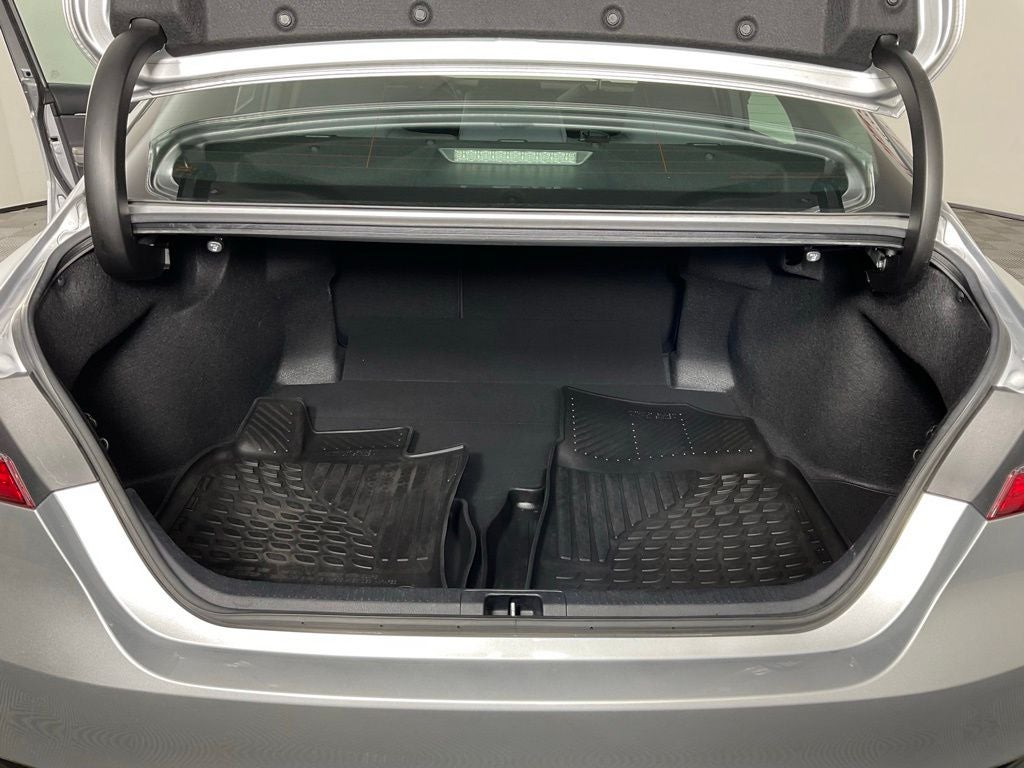 2022 Toyota Camry Hybrid LE ***BLUE CERTIFIED***