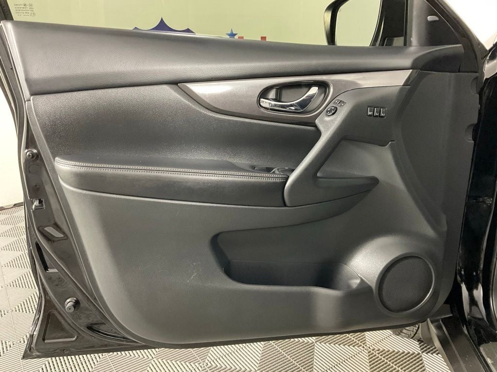 2019 Nissan Rogue SV ***BLUE CERTIFIED***