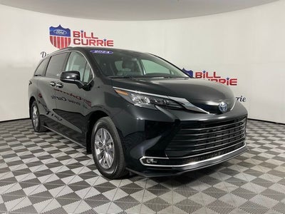 2024 Toyota Sienna XLE ***BLUE CERTIFIED***