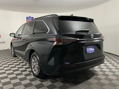 2024 Toyota Sienna XLE ***BLUE CERTIFIED***