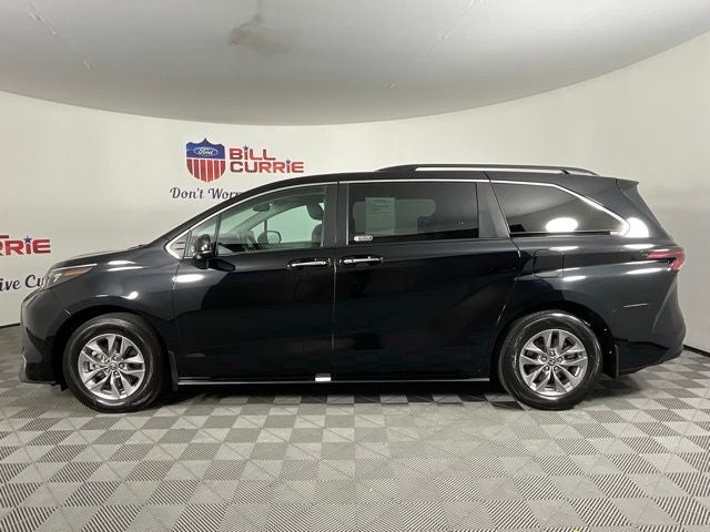 2024 Toyota Sienna XLE ***BLUE CERTIFIED***
