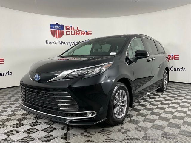 2024 Toyota Sienna XLE ***BLUE CERTIFIED***