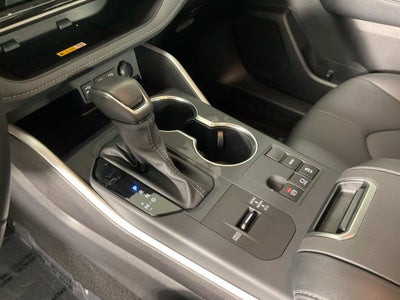 2025 Toyota Highlander XLE ***BLUE CERTIFIED***