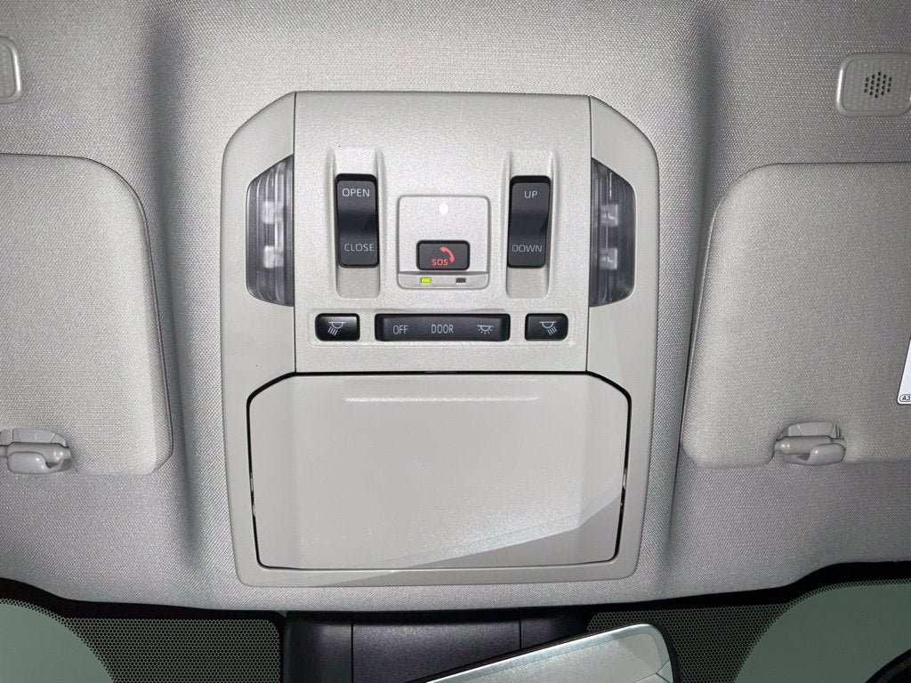 2025 Toyota Highlander XLE ***BLUE CERTIFIED***