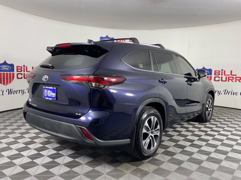 2025 Toyota Highlander XLE ***BLUE CERTIFIED***