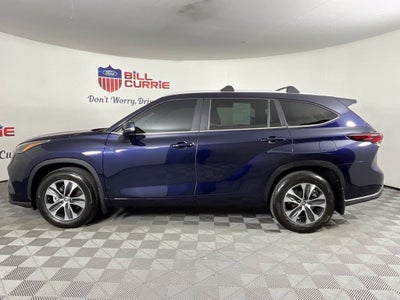 2025 Toyota Highlander XLE ***BLUE CERTIFIED***