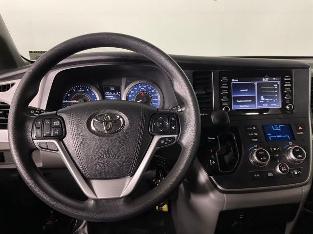 2020 Toyota Sienna L 7 Passenger***BLUE CERTIFIED***