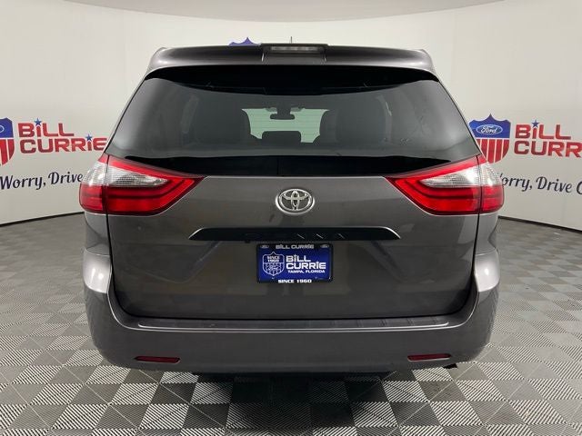 2020 Toyota Sienna L 7 Passenger***BLUE CERTIFIED***