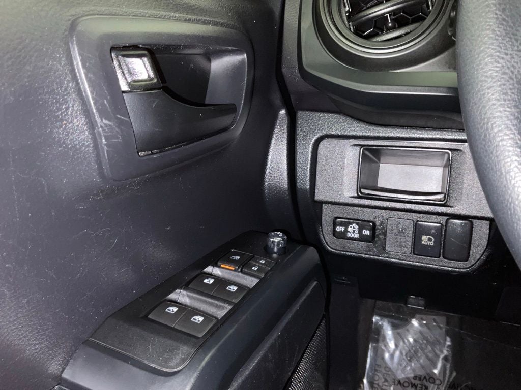 2018 Toyota Tacoma SR ***BLUE CERTIFIED***