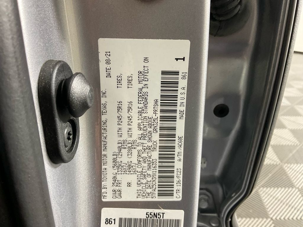 2021 Toyota Tacoma SR5 V6***BLUE CERTIFIED***