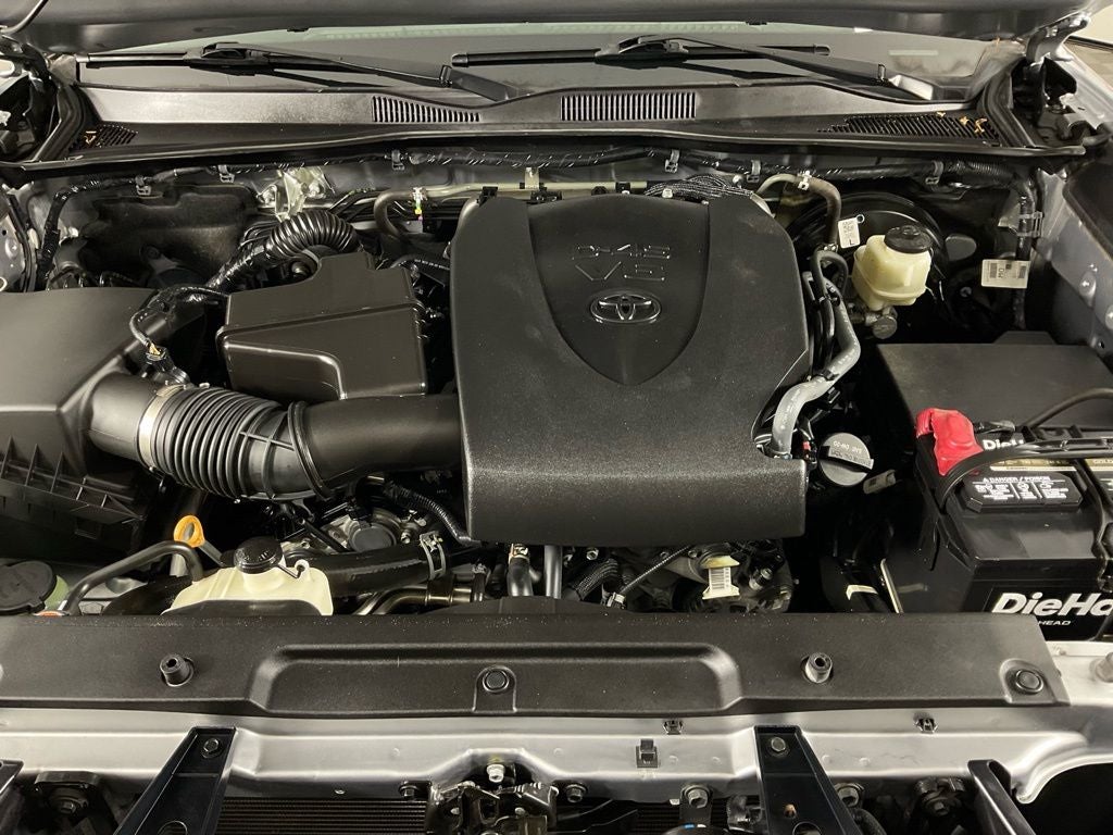 2021 Toyota Tacoma SR5 V6***BLUE CERTIFIED***