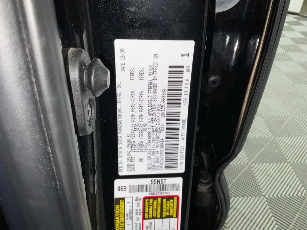 2021 Toyota Tacoma SR5 V6***BLUE CERTIFIED***
