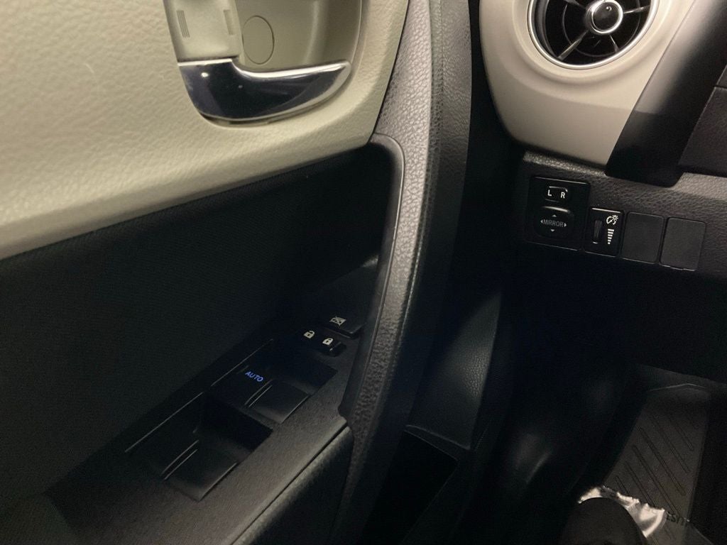 2018 Toyota Corolla LE ***BLUE CERTIFIED***