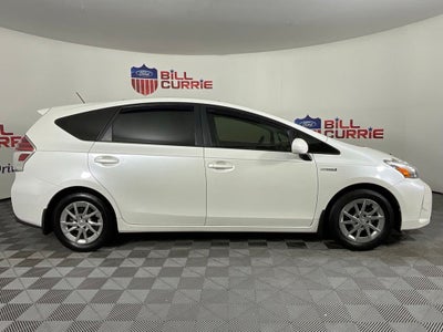 2017 Toyota Prius v Three ***BLUE CERTIFIED***